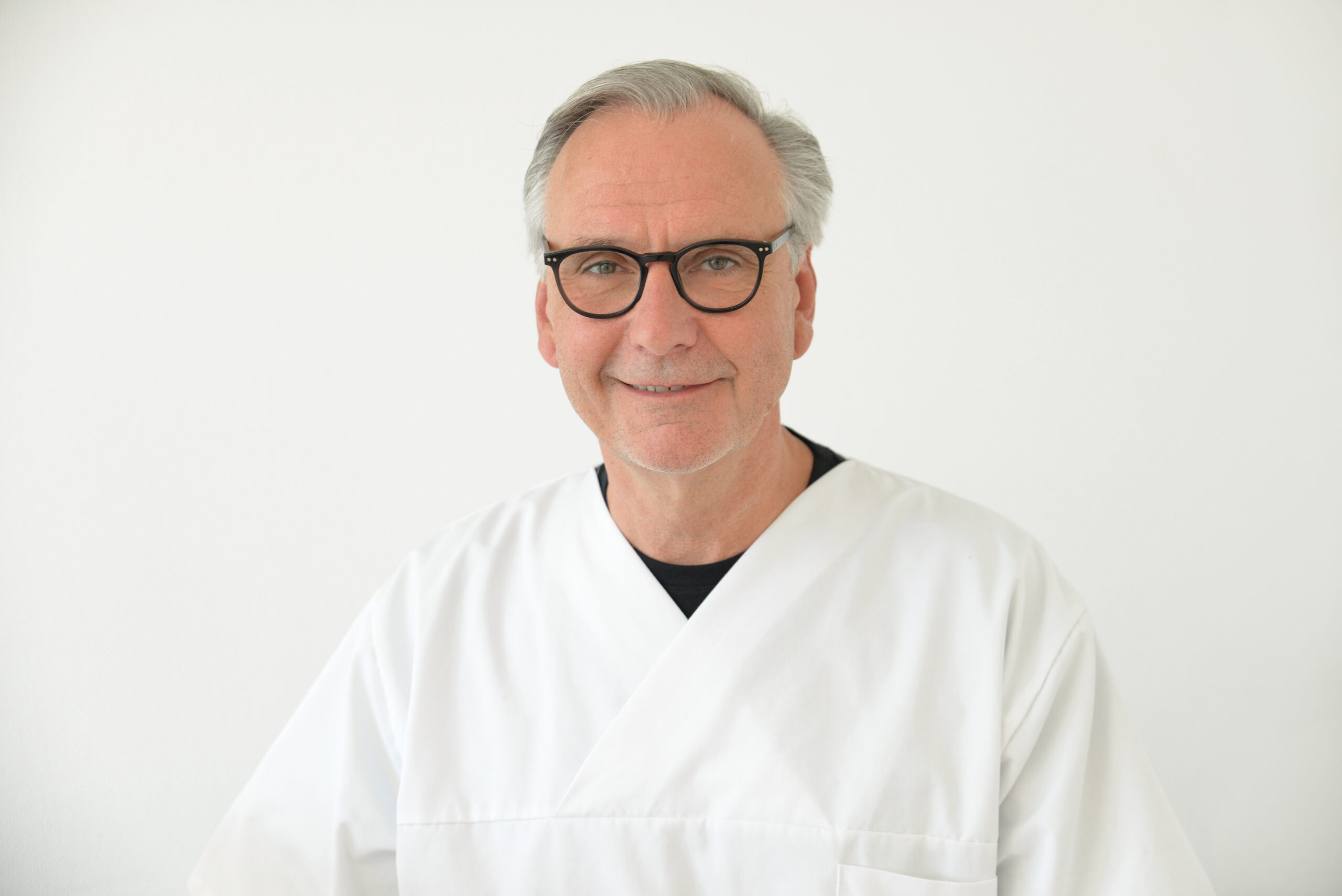 DR. SCHIFFER